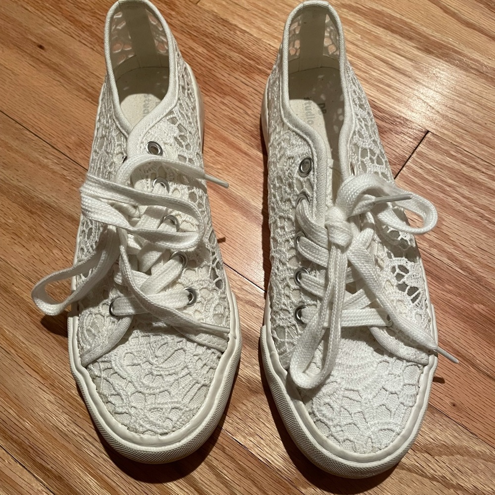 White lace bridal sneakers